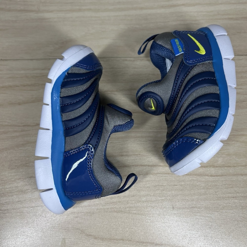Nike Dynamo Free Navy Gray Toddler Kid Child Crib Shoe Size 5C 343938-030 - Picture 2 of 8